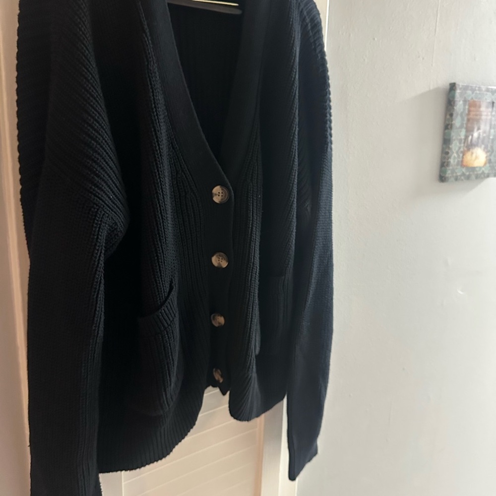GAP Black V-Neck Button Cardigan Sweater